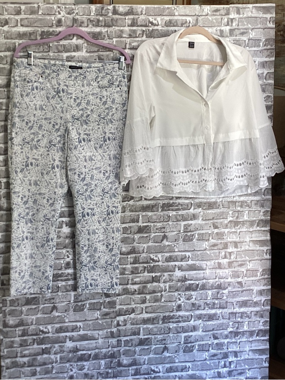 Blue & White Floral Print Pull On Pants (L)With Boho White Blouse (XL), Outfit
